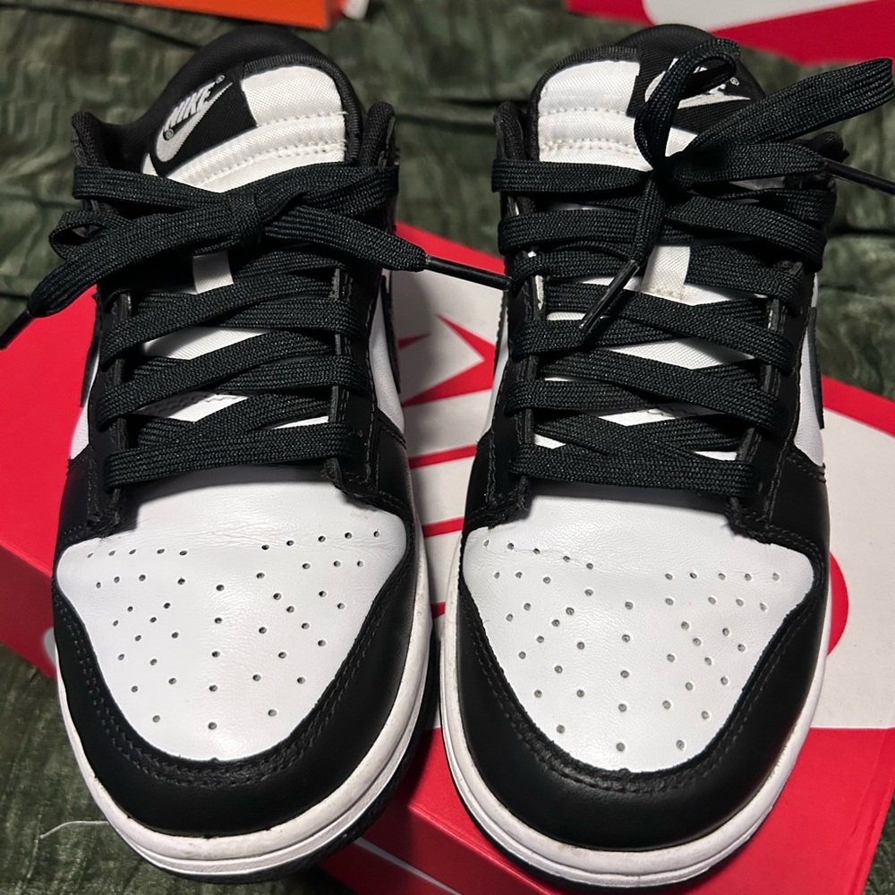 Low dunks pandas